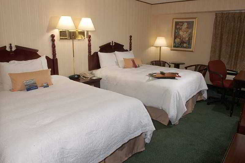 梅多兰兹汉普顿酒店 卡尔施塔特 客房 照片
